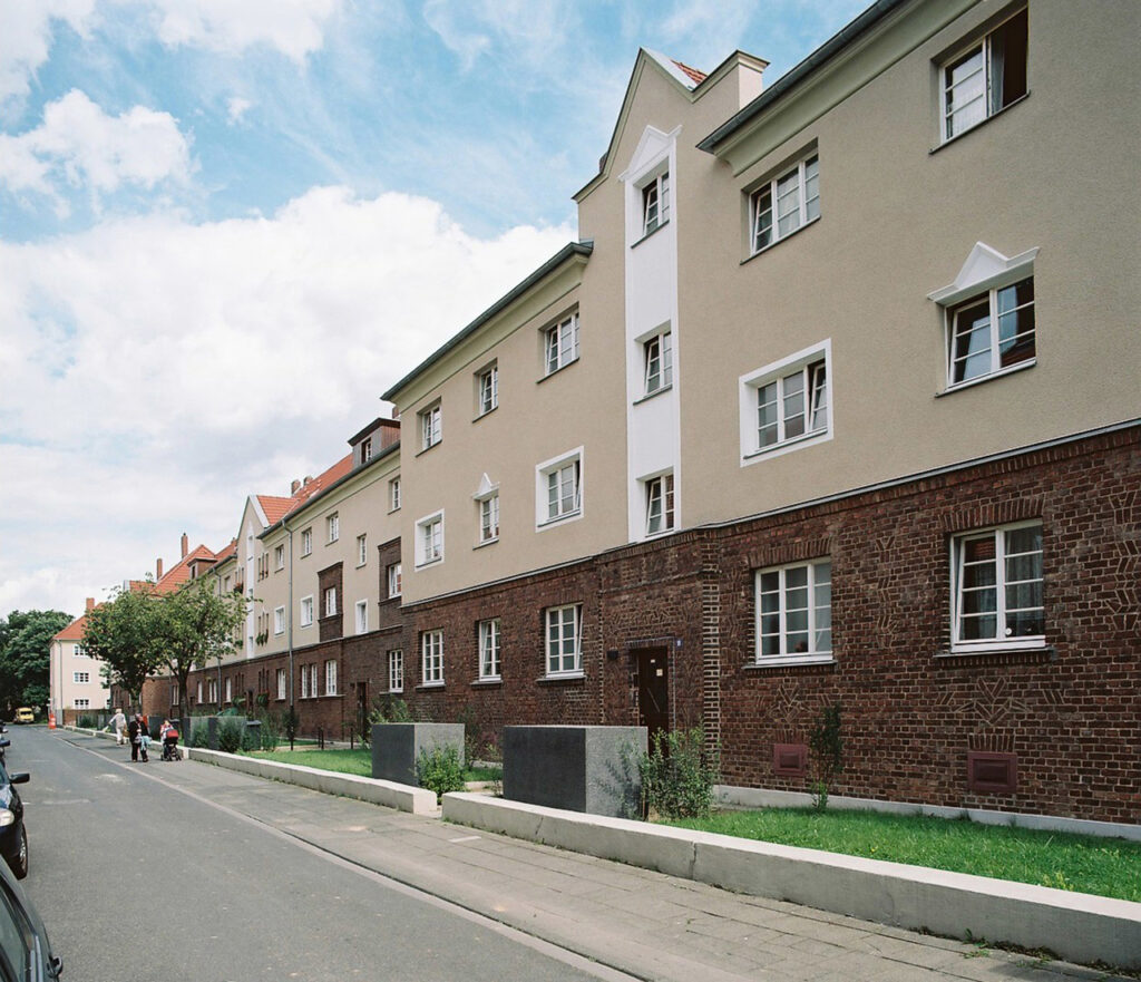 Das Foto zeigt die Germaniasiedlung in der Weimarer Straße in Köln